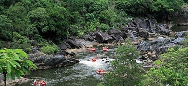Cairns and Port Douglas White Water Rafting Barron River Gorge with Hot Air Balloon Tour